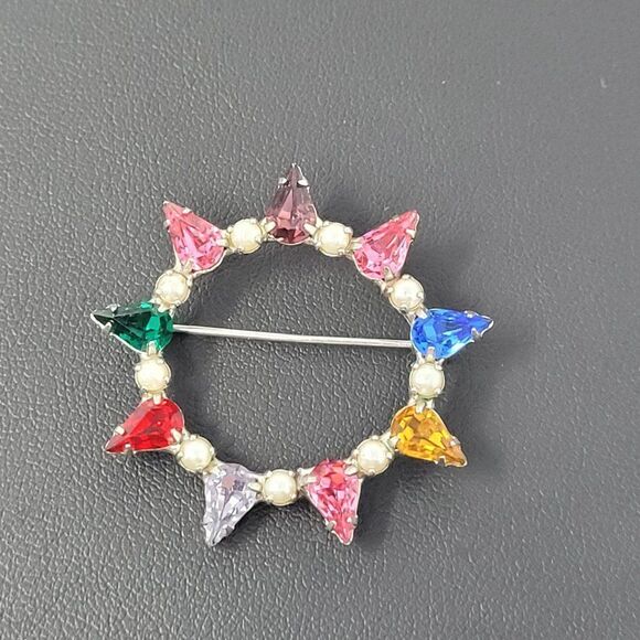 Vintage 60s B David Signed Star Brooch Pin Rainbow Rhinestones Faux Pearl Wreath - Picture 1 of 6